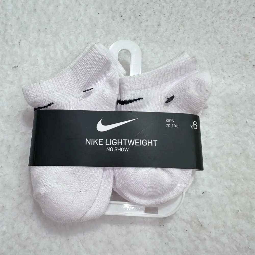 Boys White Nike Socks